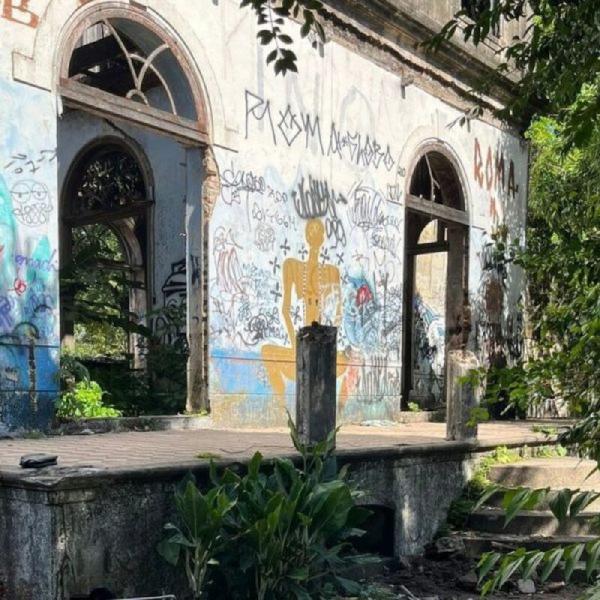 M&atilde;e troca filhas por crack e adolescente contrai HIV ap&oacute;s abuso