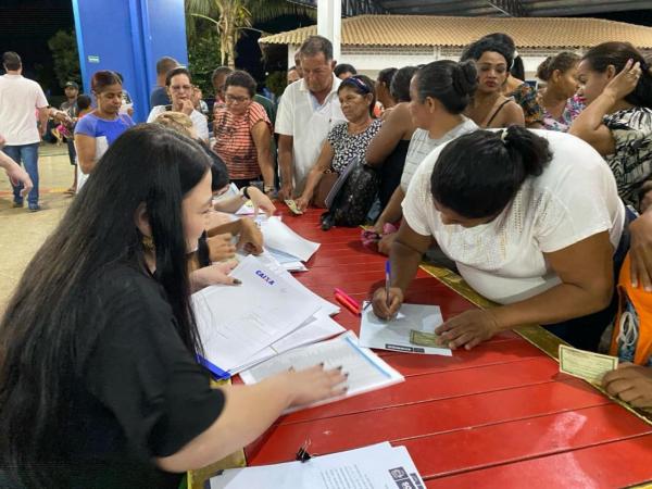 Sorriso: 67 Fam&iacute;lias do Nova Alian&ccedil;a II recebem escritura dos im&oacute;veis