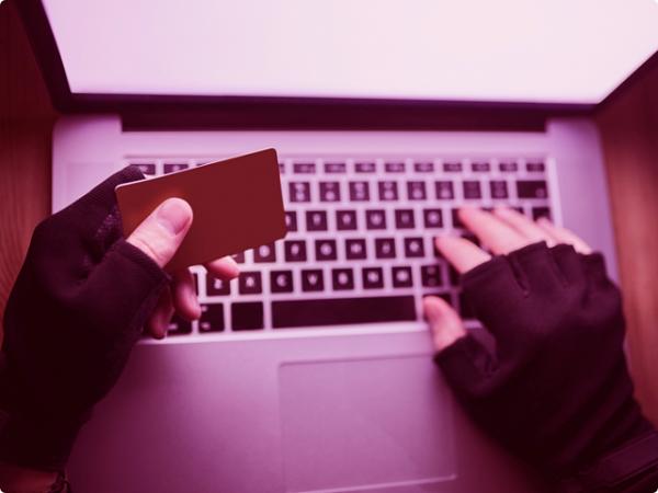 Sorriso: Bandido furta celular com cart&atilde;o na capinha e gasta quase R$ 1,3 da conta da v&iacute;tima 