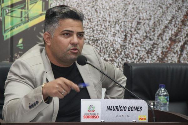 Sorriso: Requerimento de Mauricio Gomes pede emenda para continuidade das vias paralelas &agrave; BR-163 e ilumina&ccedil;&atilde;o