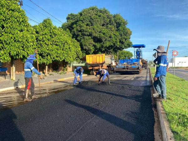 Sorriso: Prefeitura intensifica obras de recapeamento da Avenida Claudino Fr&acirc;ncio, Jardim Aurora e Jardim Europa