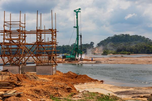 Maior ponte de Mato Grosso est&aacute; sendo constru&iacute;da sobre o Rio Juruena e ir&aacute; aproximar regi&otilde;es permitindo o desenvolvimento dos munic&iacute;pios