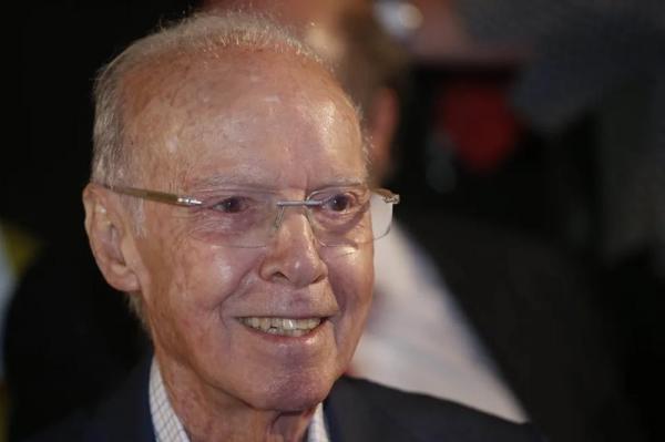 Lenda do futebol brasileiro, Zagallo morre aos 92 anos