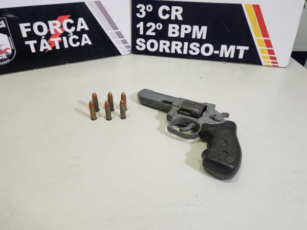 Sorriso: Bandido &eacute; preso com arma em bar, na Porto Alegre, e conta para PM que queria matar "inimigo"