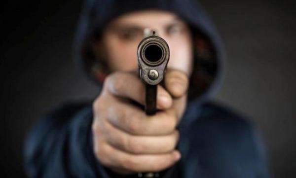 Sorriso: Homem &eacute; amea&ccedil;ado de morte por jovem, durante briga de tr&acirc;nsito; Apontou a arma para o motorista e disse que iria atirar na cara 