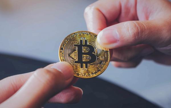 Sorriso: Jovem tenta investir em criptomoedas, cai em golpe, perde mil reais e tem Instagram hackeado