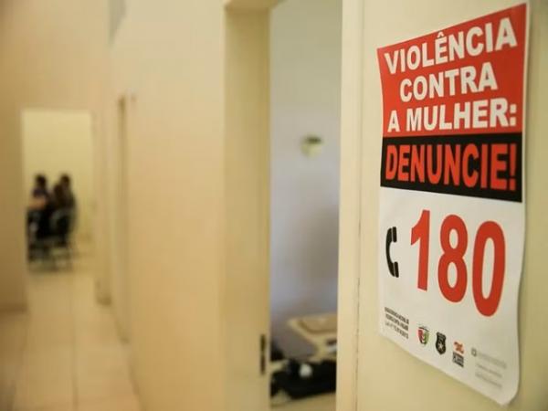 MT: Estado registrou menos de mil den&uacute;ncias de viol&ecirc;ncias contra mulheres em 2023, diz balan&ccedil;o