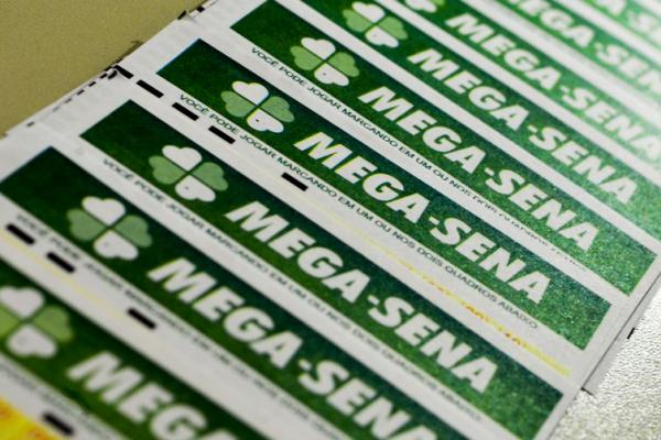 Mega-Sena acumula e pr&ecirc;mio vai a R$ 50 milh&otilde;es