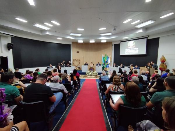 Sorriso: C&acirc;mara Municipal homenageia 22 personalidades com Certificado Mulher Sorrisense