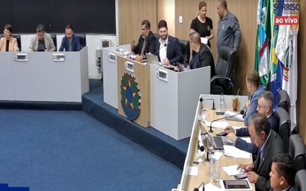 Sorriso: C&acirc;mara aprova reajuste de 108% em sal&aacute;rios de vereadores que passar&atilde;o a receber R$16.503,19 a partir de 2025