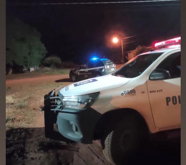 Itanhang&aacute;: Homem &eacute; morto a facadas em pra&ccedil;a, suspeito se esconde "no mato" para ver trabalho da pol&iacute;cia, &eacute; preso e entrega comparsas 
